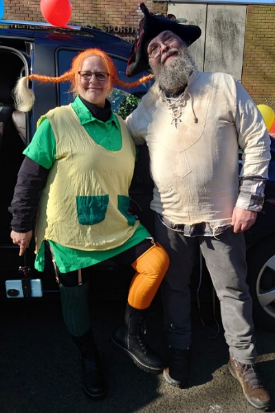 Alexandra als Pippi Langstrumpf, und Rainer als Kapitän Efraim Langstrumpf, Pippis Vater, verkleidet an Karneval