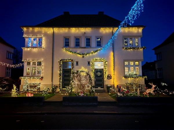 Bild zum Beitrag "Die erste Lichtertour für meine Enkelkinder" im Blogartikel Monatsrückblick Dezember 2025.